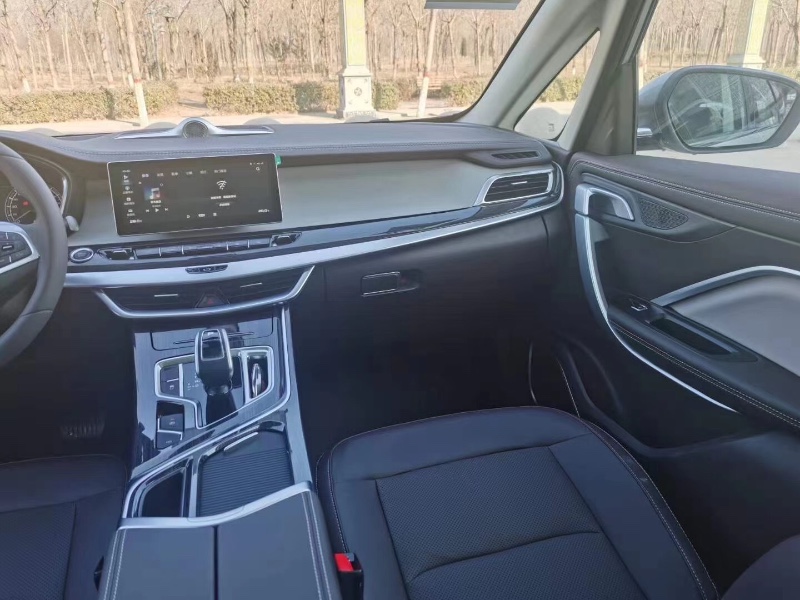 济南21年吉利嘉际6