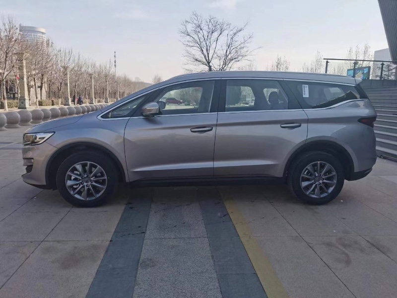 济南21年吉利嘉际4