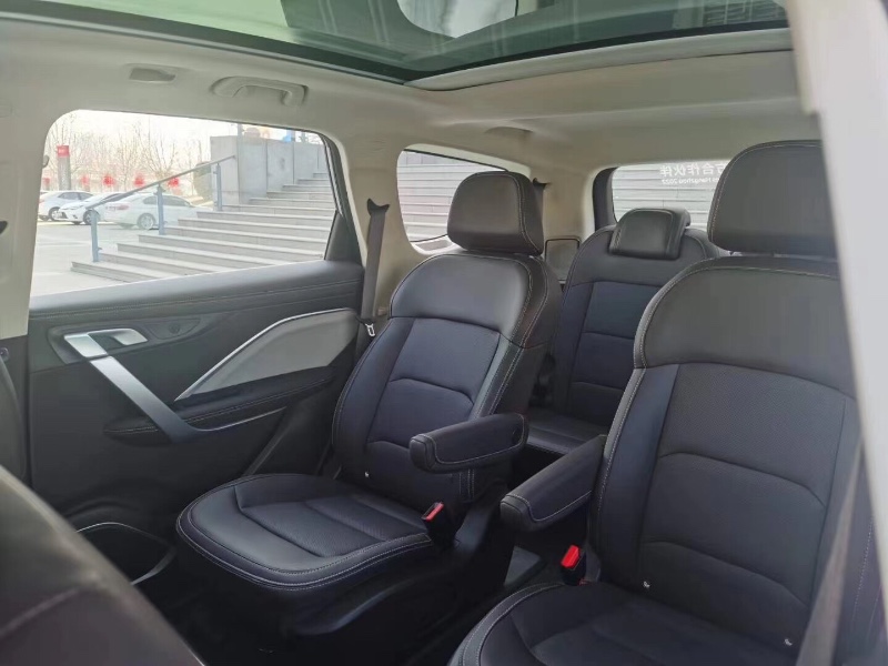 济南21年吉利嘉际9