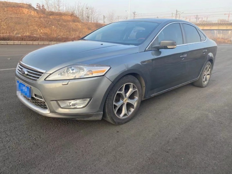 烟台10年福特蒙迪欧8