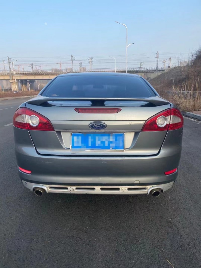 烟台10年福特蒙迪欧1