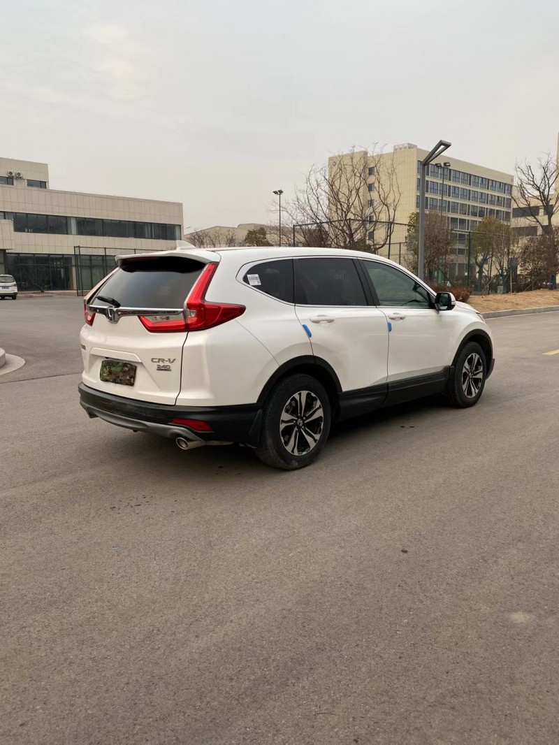 宿迁17年本田CRV5