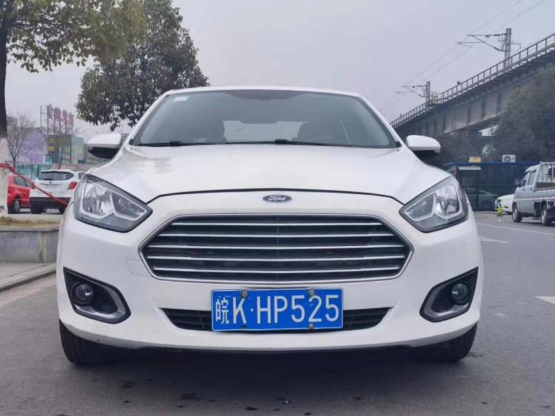 北京16年福特福睿斯6