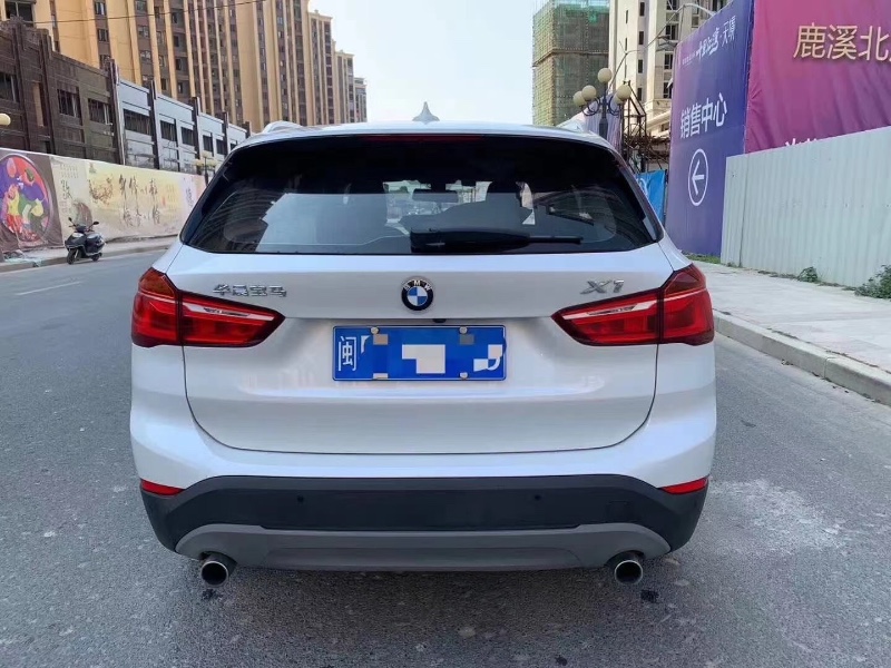 廈門18年寶馬X19
