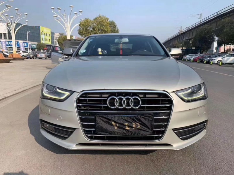 北京16年奥迪A4L9