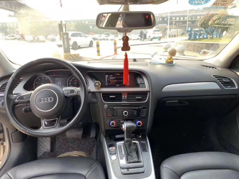 北京16年奥迪A4L3