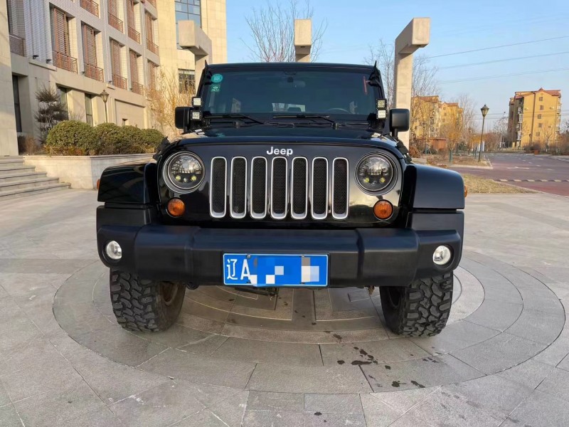 張家口12年Jeep牧馬人1