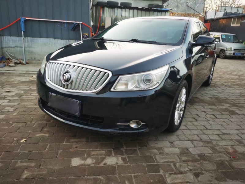 邢台11年别克君越2