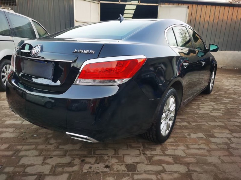 邢台11年别克君越7