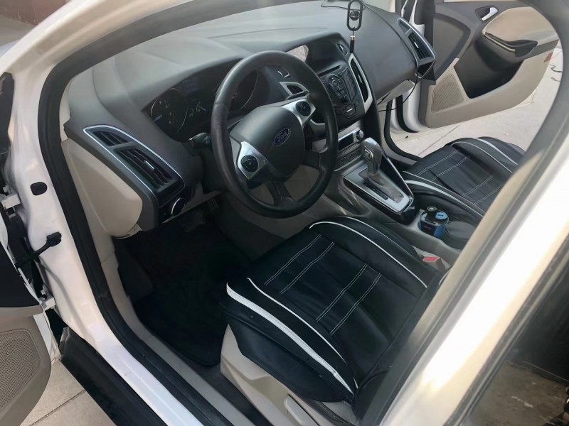 邢台13年福特福克斯5