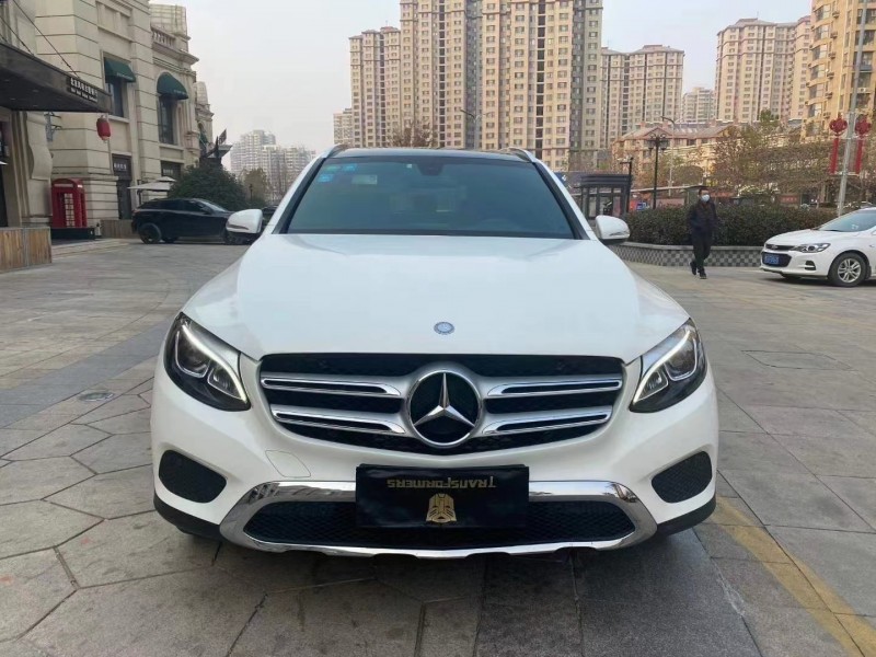 枣庄17年奔驰GLC1