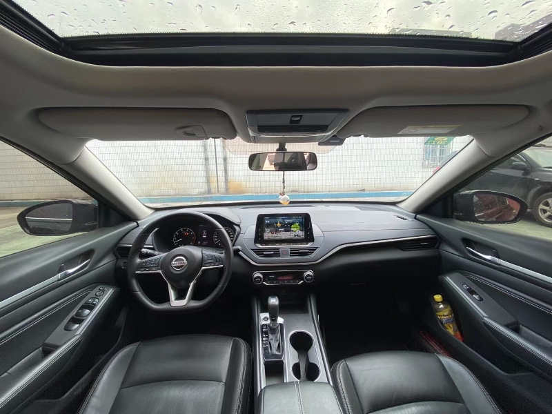 广州20年日产天籁6