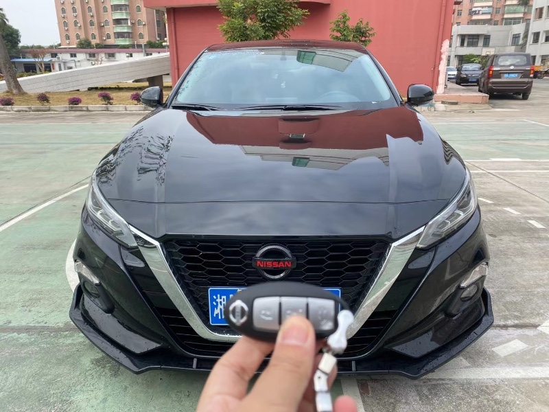 广州20年日产天籁1