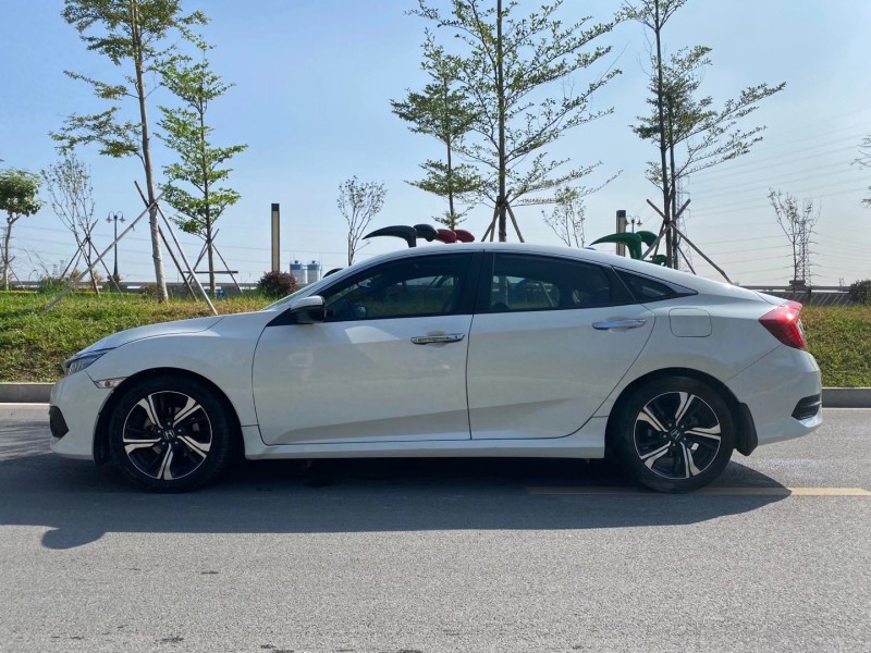 东莞16年本田思域4