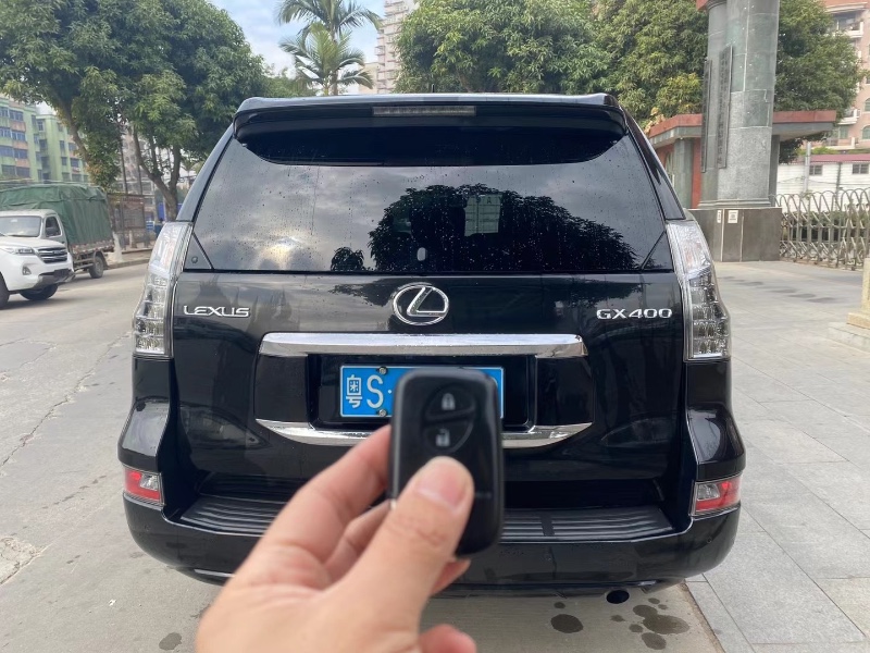 广州17年雷克萨斯GX4