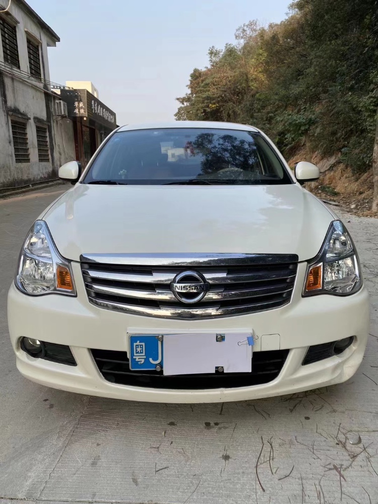 江门17年日产轩逸1