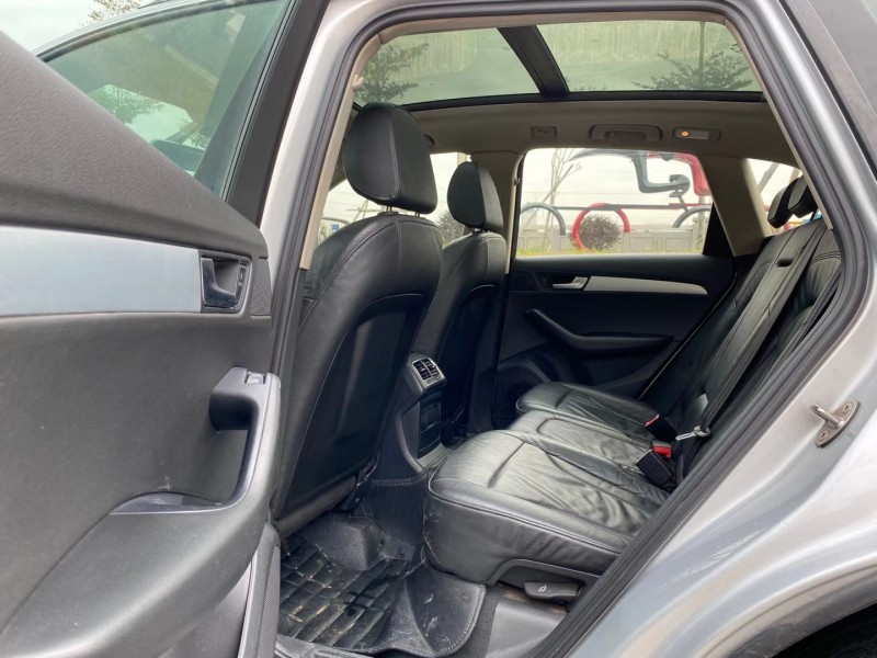 东莞11年奥迪Q57