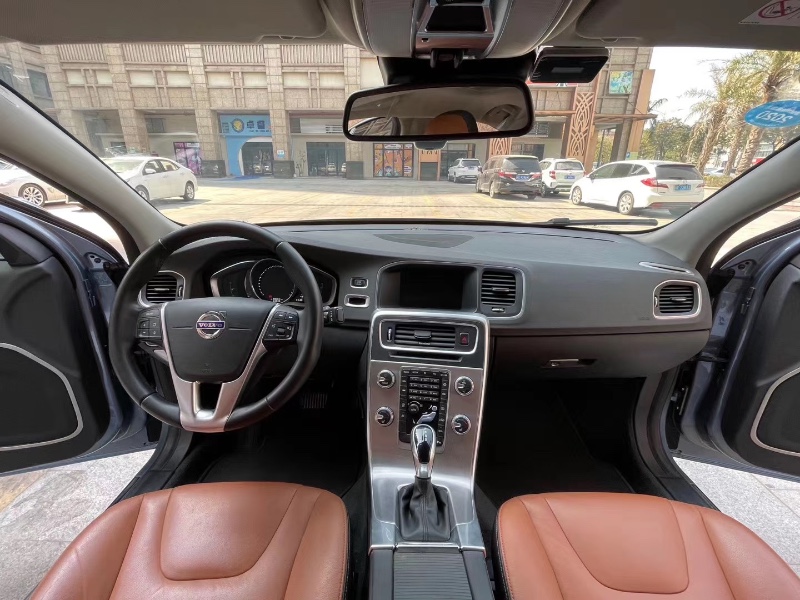 佛山17年沃尔沃S60L5