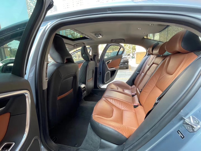 佛山17年沃尔沃S60L4