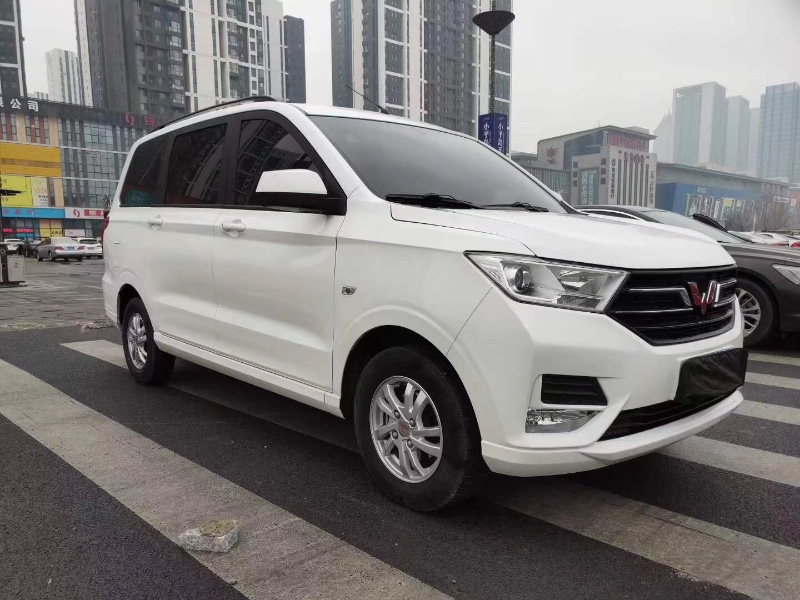 沈陽18年五菱汽車五菱宏光5