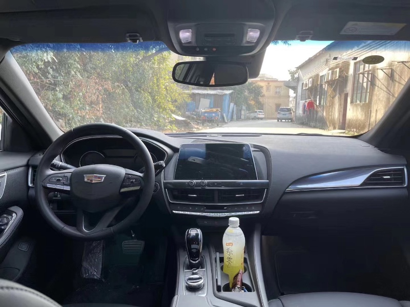 江门20年凯迪拉克CT55