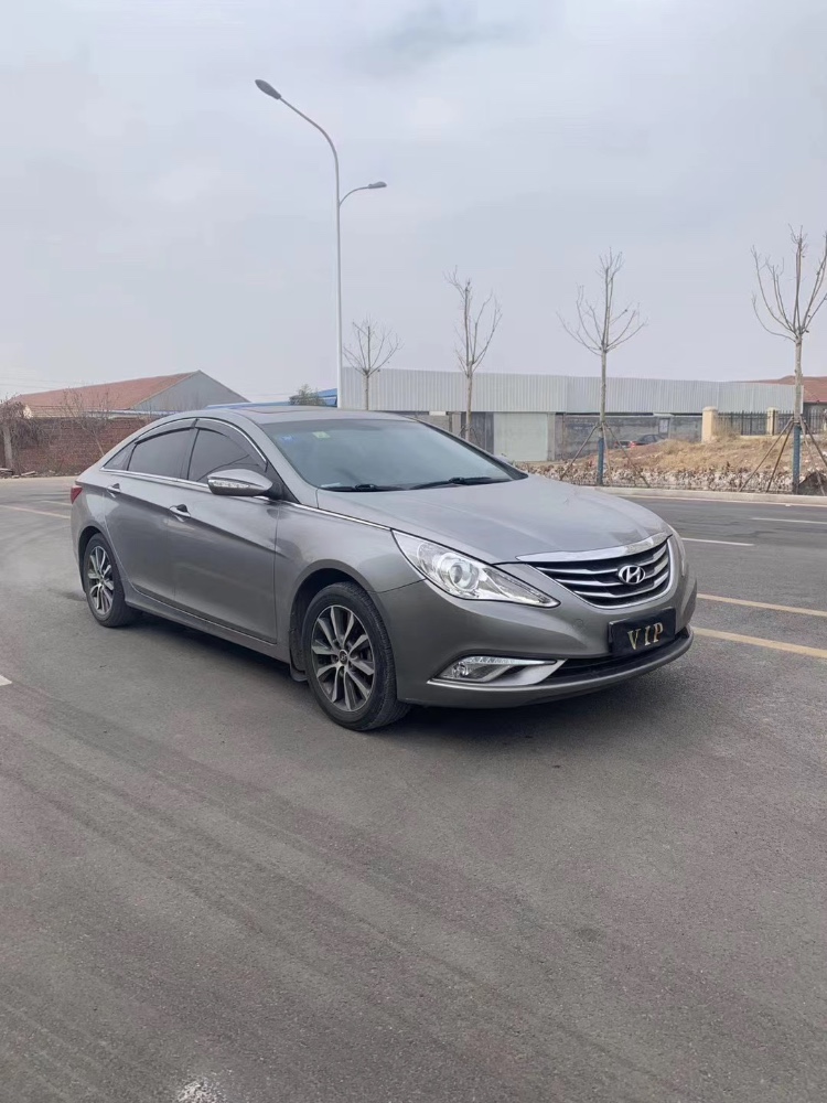 13年现代索纳塔八 [过期]