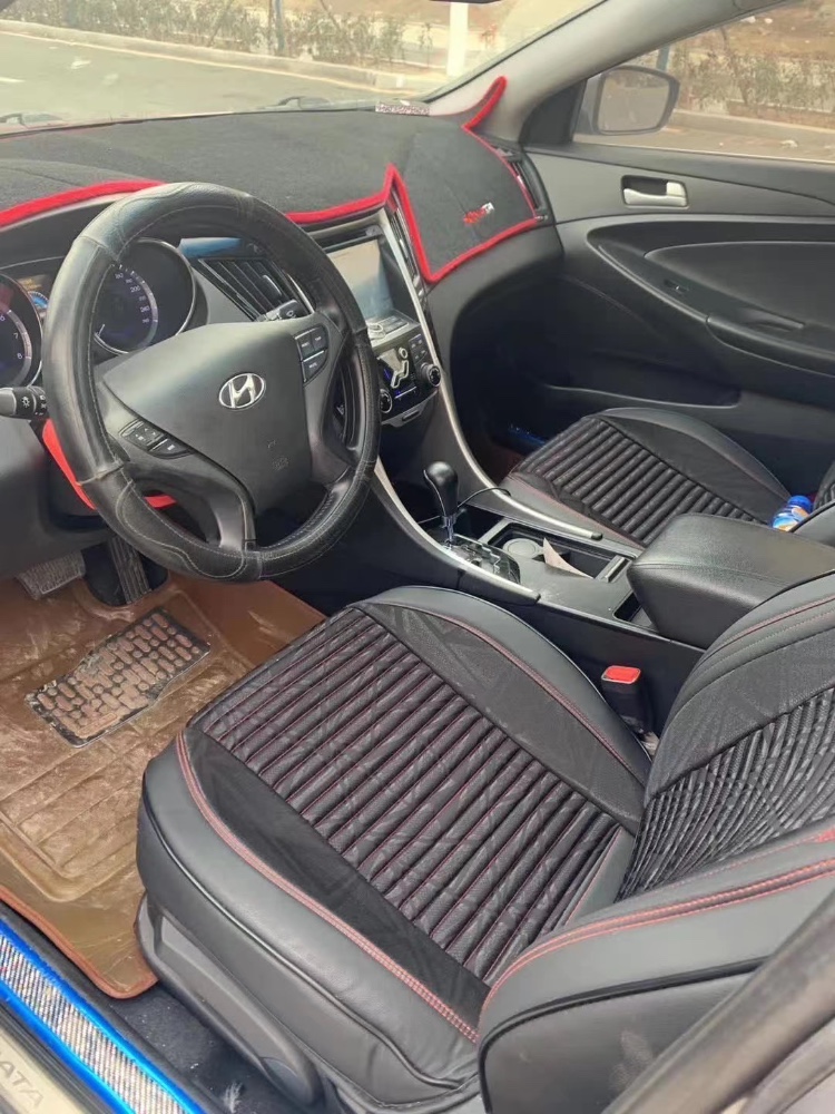 青岛13年现代索纳塔八3