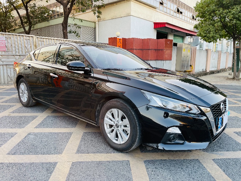 东莞20年日产天籁8