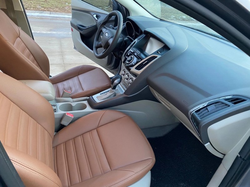 徐州14年福特福克斯7