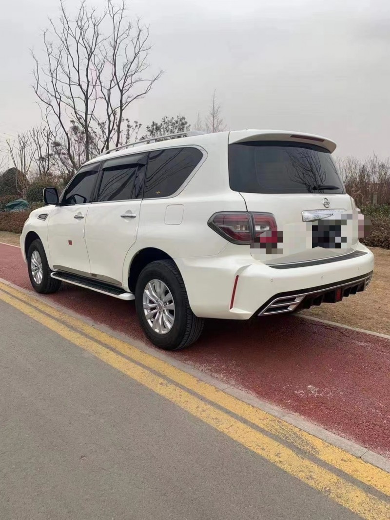 枣庄19年日产途乐2