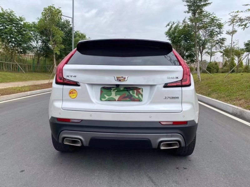 东莞20年凯迪拉克XT41