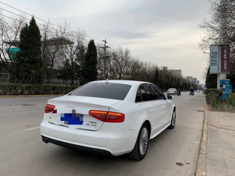 郑州15年奥迪A4L3