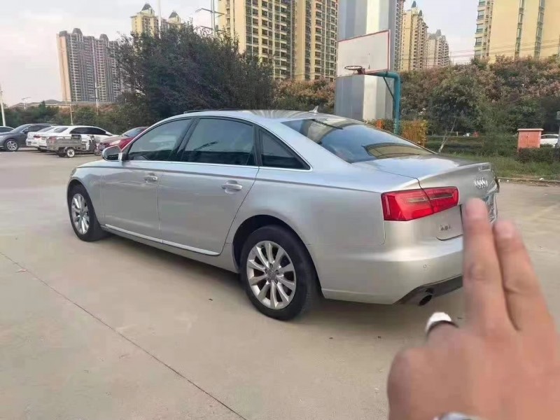 青岛13年奥迪A6L2