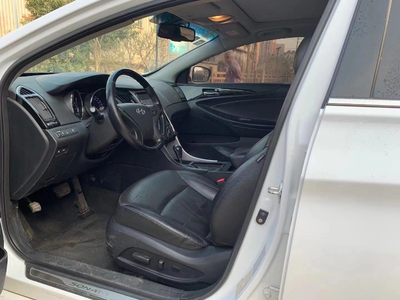 东莞15年现代索纳塔八2