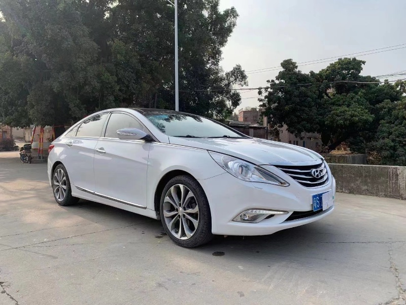 东莞15年现代索纳塔八7