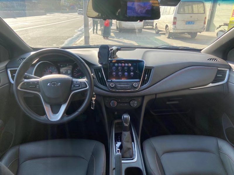 广州19年雪佛兰科鲁兹5