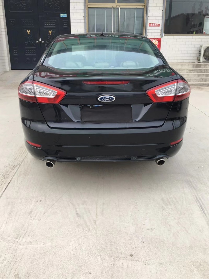 保定14年福特蒙迪欧-致胜8