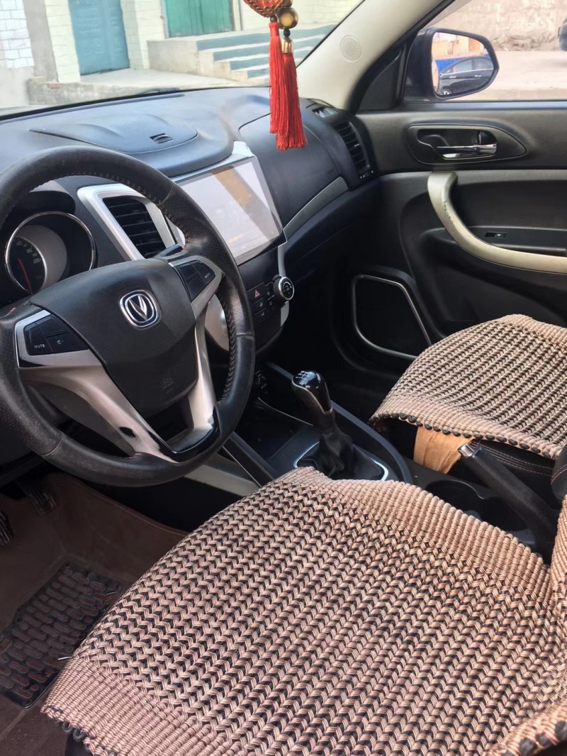 保定14年长安汽车长安CS354