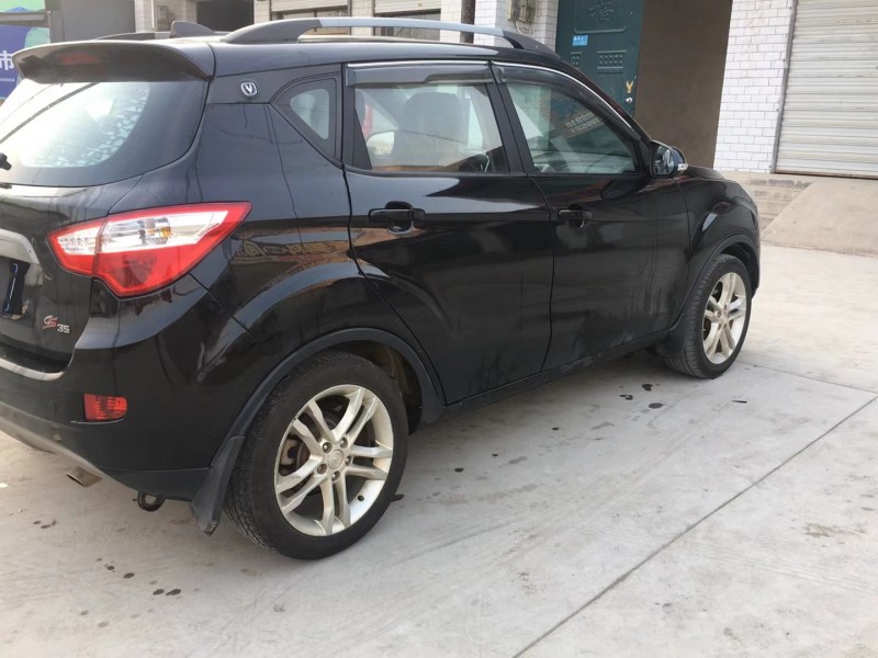 保定14年长安汽车长安CS357