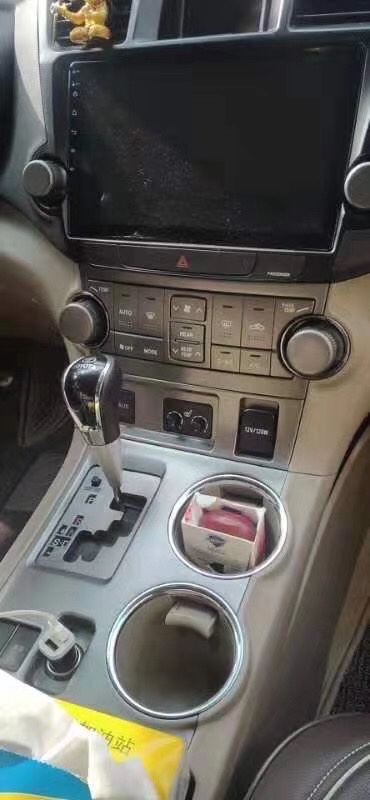 郑州11年丰田汉兰达2