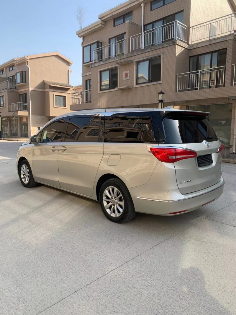 徐州17年别克GL89