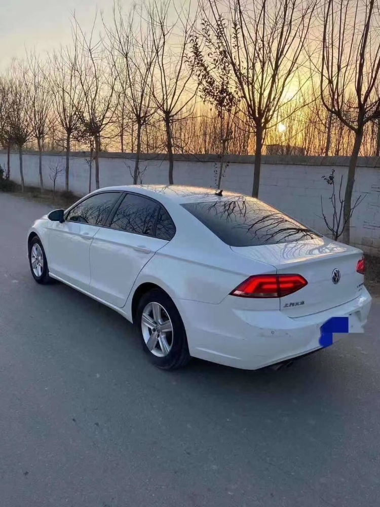 济南18年大众凌渡7