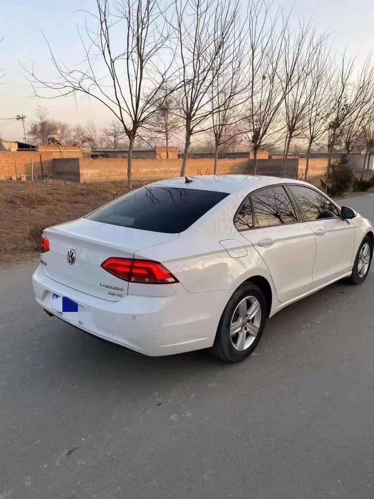 济南18年大众凌渡8