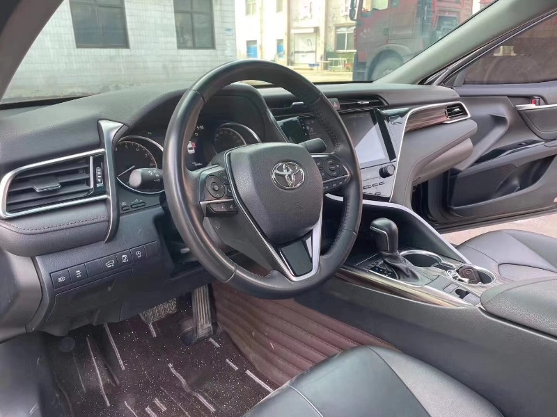 枣庄19年丰田凯美瑞8