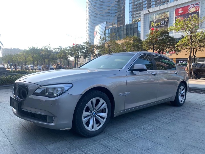 佛山10年宝马7系2