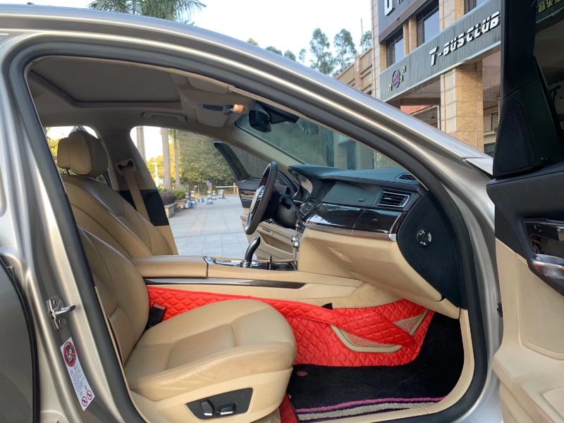 佛山10年宝马7系3