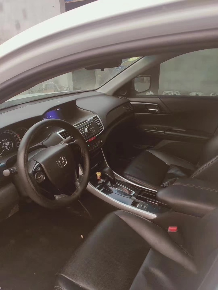 烟台16年本田雅阁3