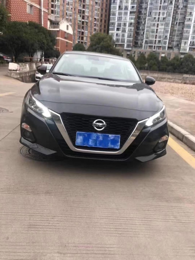 萍鄉21年日產天籟1