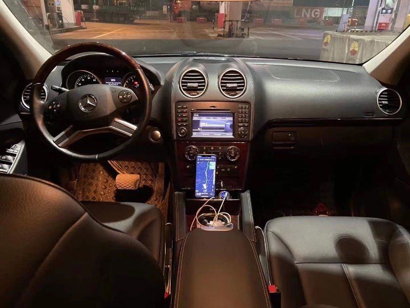 成都11年奔驰GL6