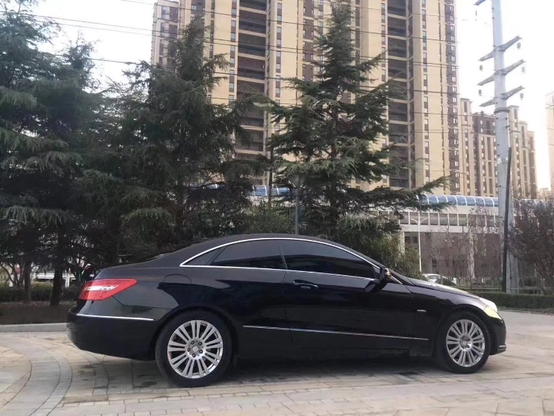 济南11年奔驰E6